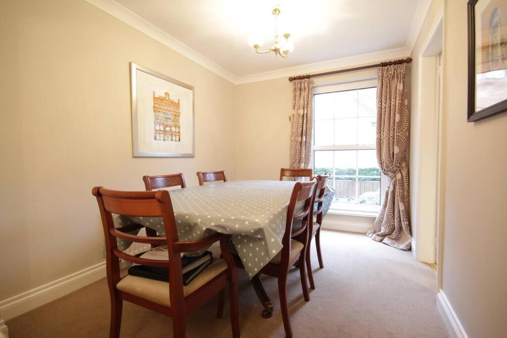 Windsor Townhouse Сasa de vacaciones